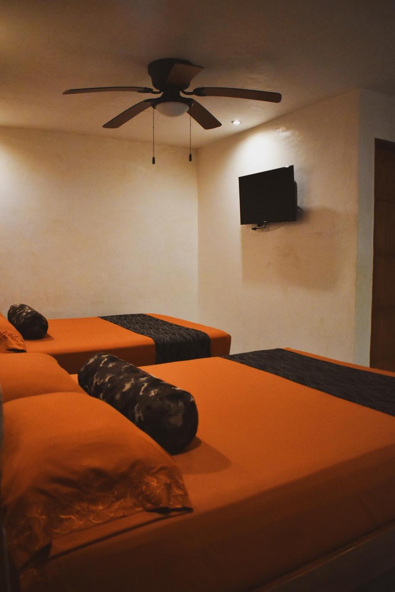 Hotel Boutique Bugambilias 바야돌리드 외부 사진